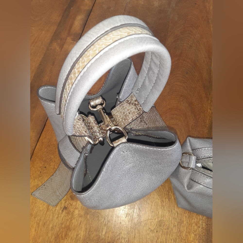Elegant Gray and Taupe Snakeskin Vegan Leather Women's Bag - Picture 12 of 16